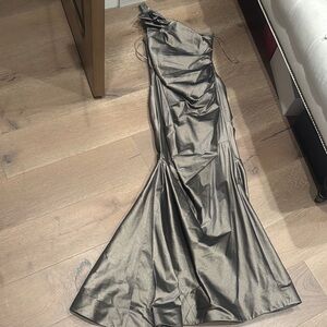 Teri Jon One-Shoulder Metallic Gown